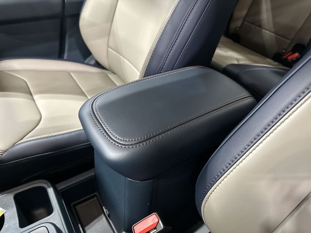 New 2026 Shadow Black Ford Lariat® image 28