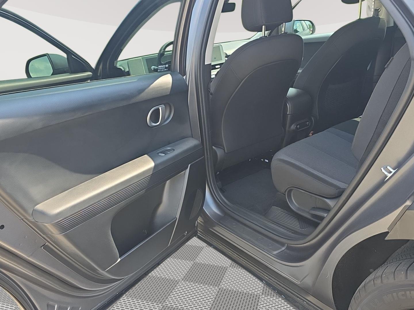 2024 Hyundai IONIQ 5 SEL - Photo 24