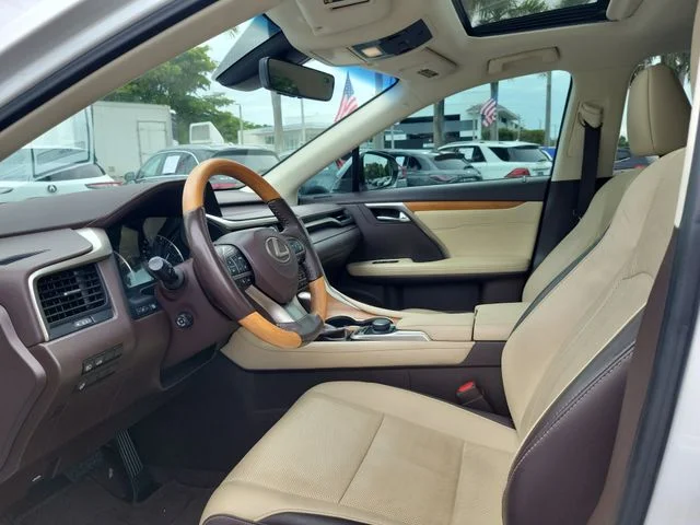 Used 2019 White Lexus 350 image 14