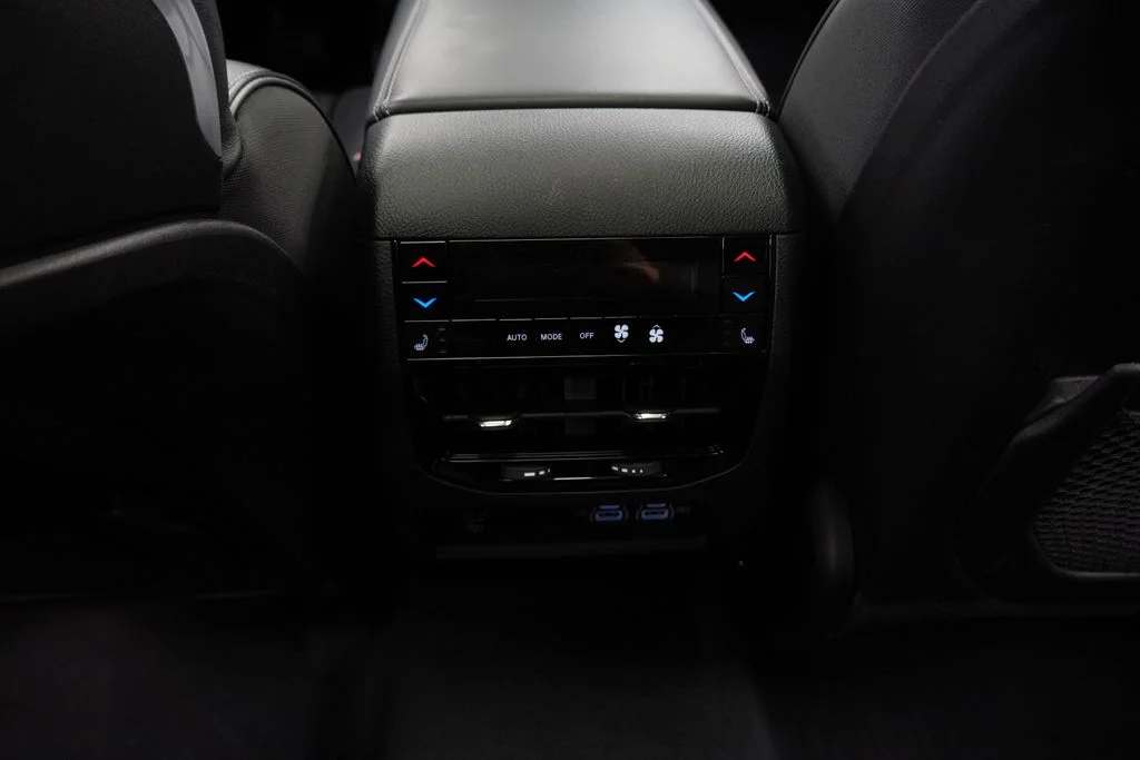 Certified Used 2023 White Jeep Overland image 30
