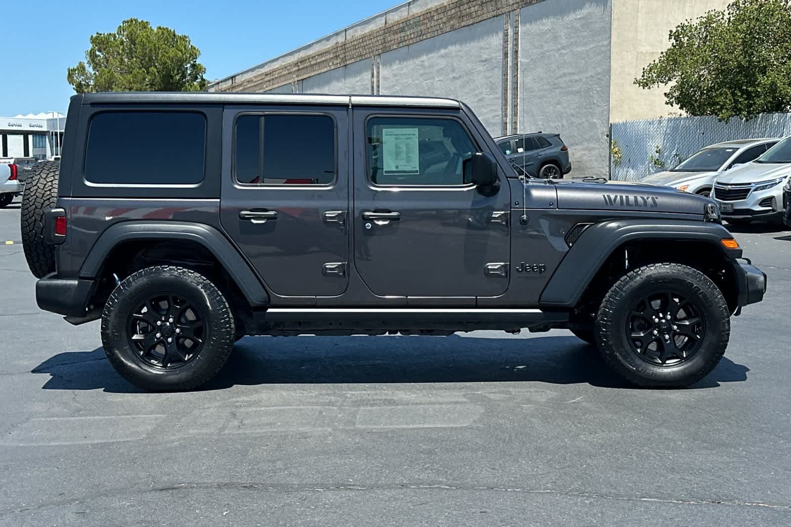 Used 2020 Granite Crystal Metallic Clearcoat Jeep Willys image 6