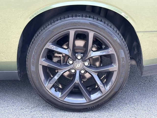 Used 2021 Green Dodge SXT image 12