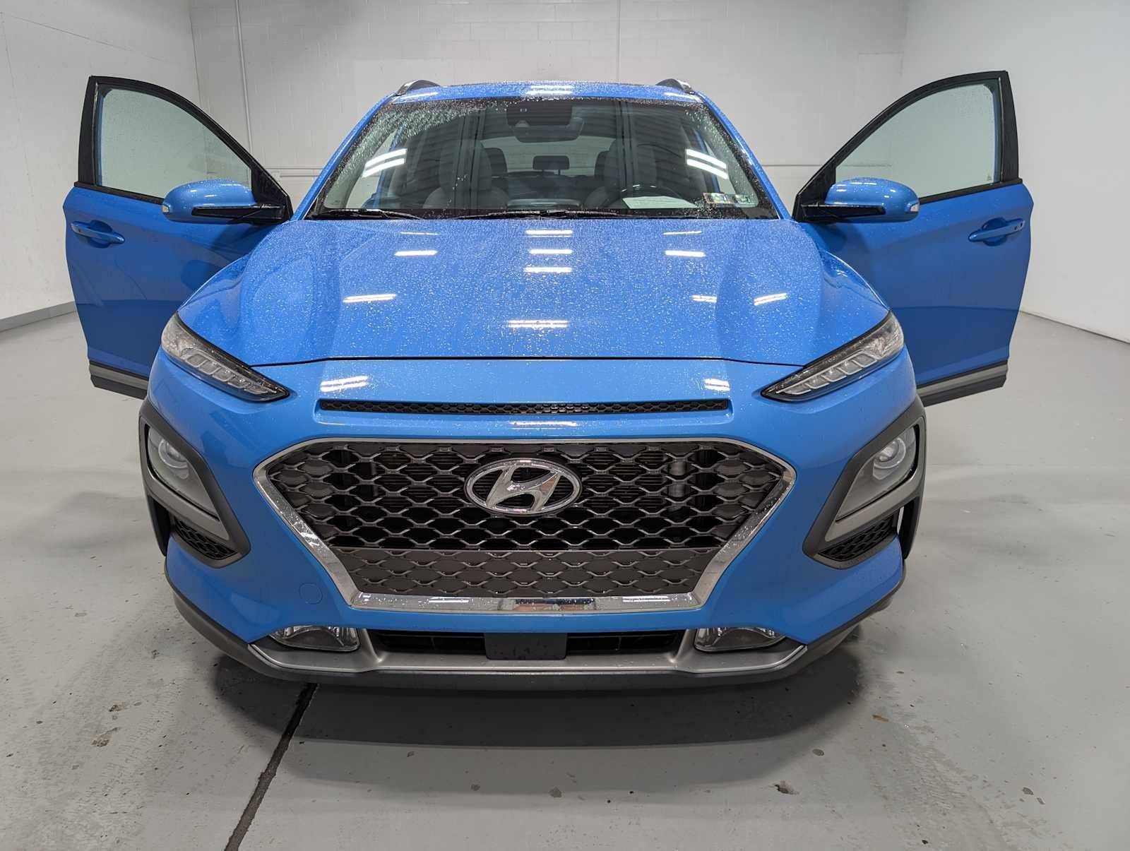 Used 2020 Surf Blue Hyundai Ultimate image 15