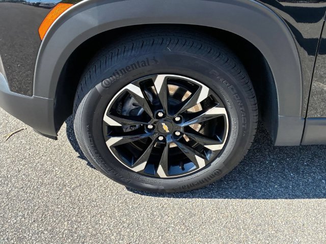 Used 2023 Black Chevrolet LT image 16