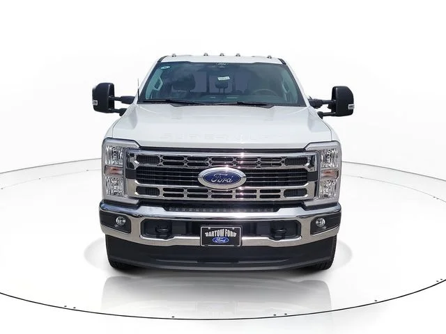 New 2026 Oxford White Ford XL image 2