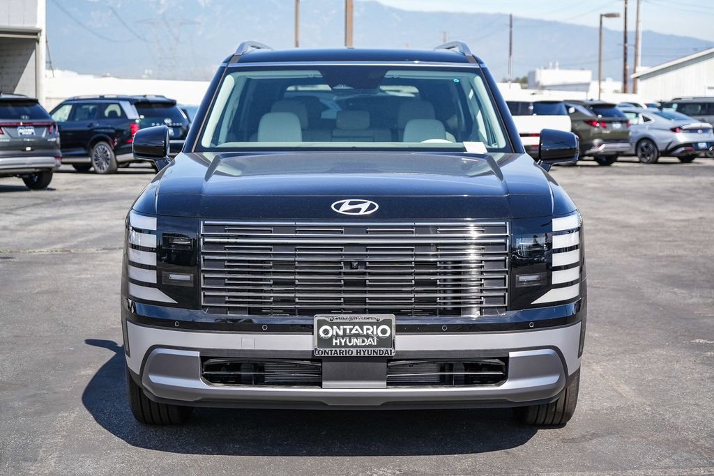 New 2026 Black Hyundai SEL Premium image 3