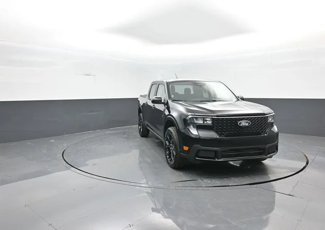 New 2026 Shadow Black Ford XLT image 2