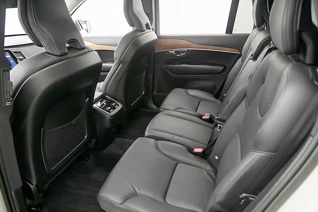 Certified Used 2023 Crystal White Volvo Core image 23