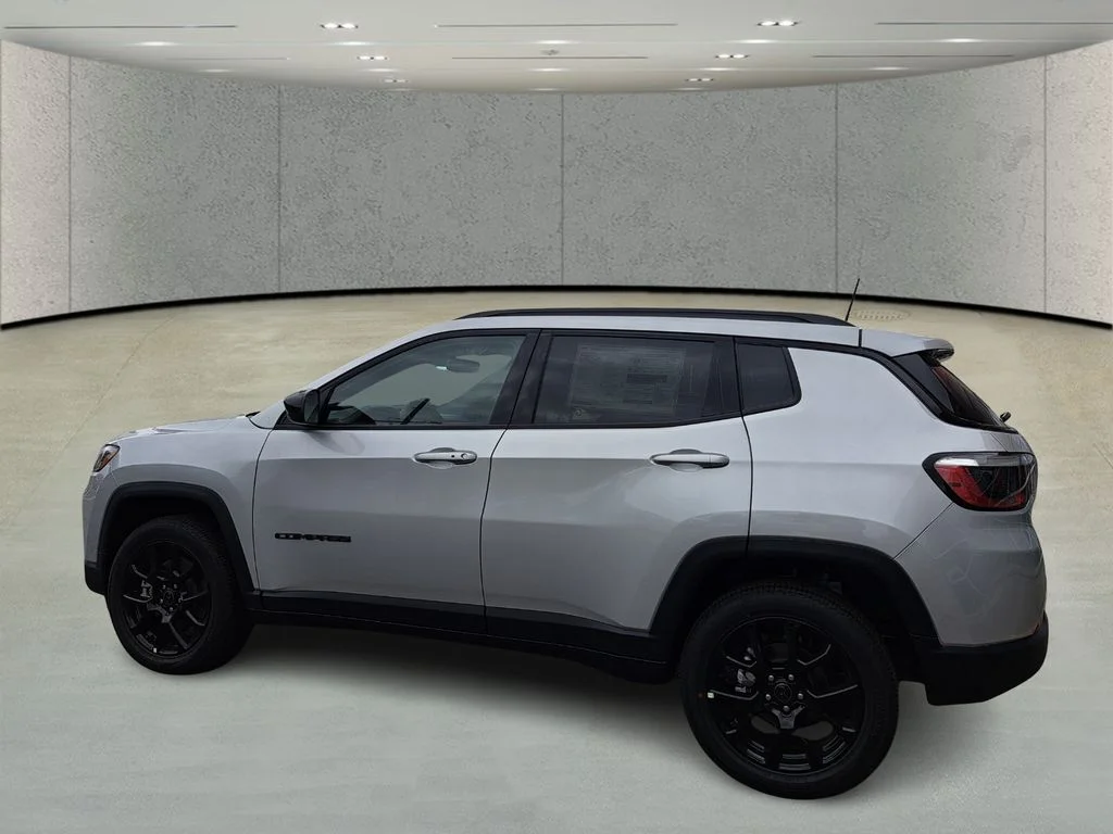 New 2026 Silver Jeep Latitude image 7