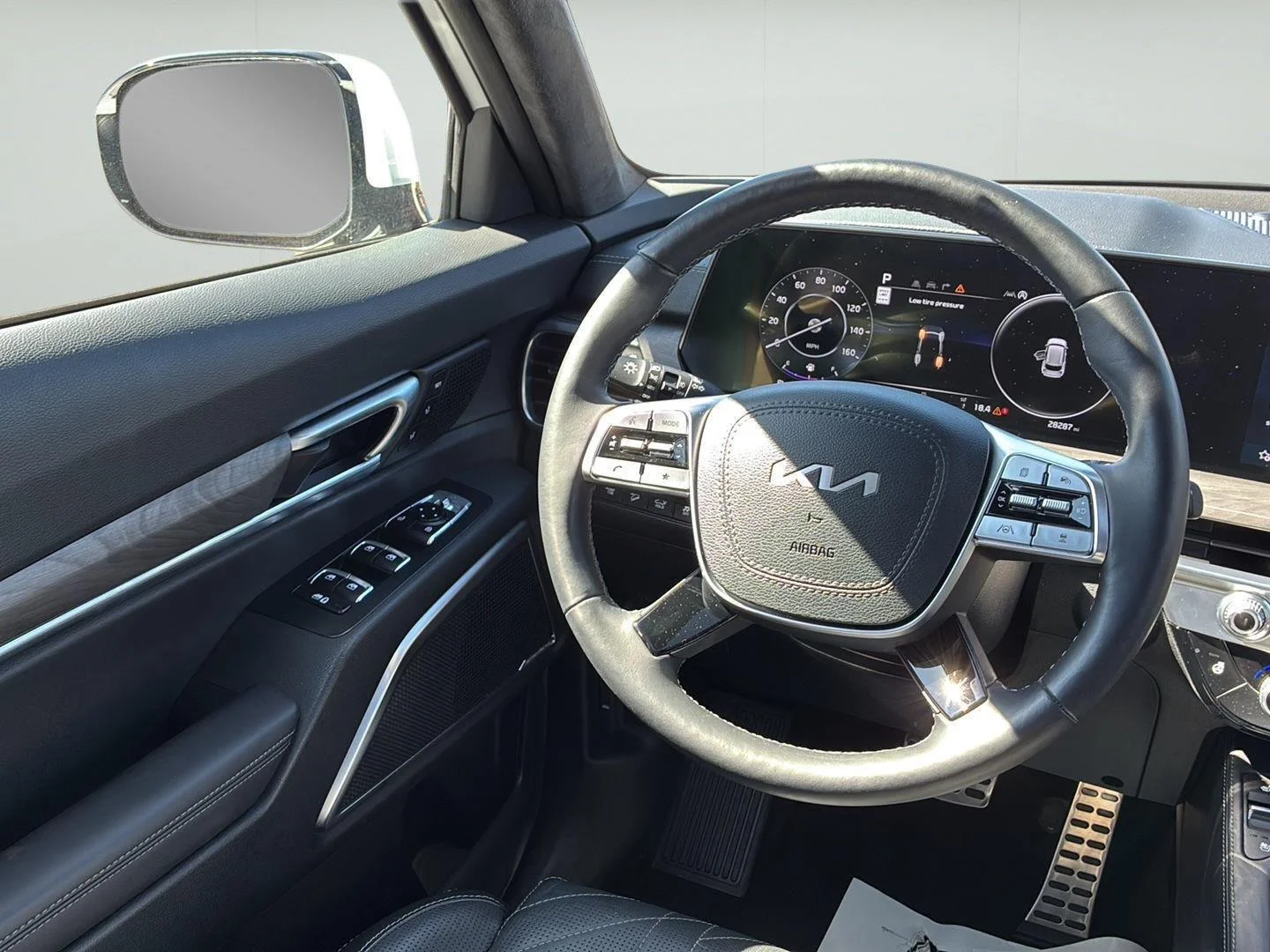 Used 2024 Glacial White Pearl Kia SX-Prestige X-Line image 18