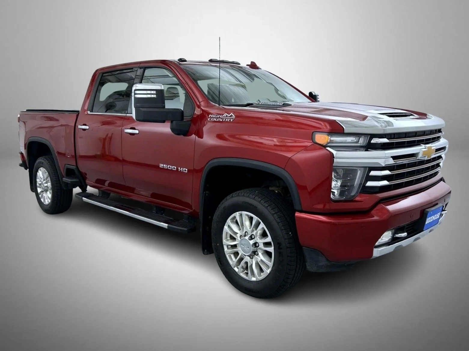 Used 2022 Red Chevrolet High Country image 3