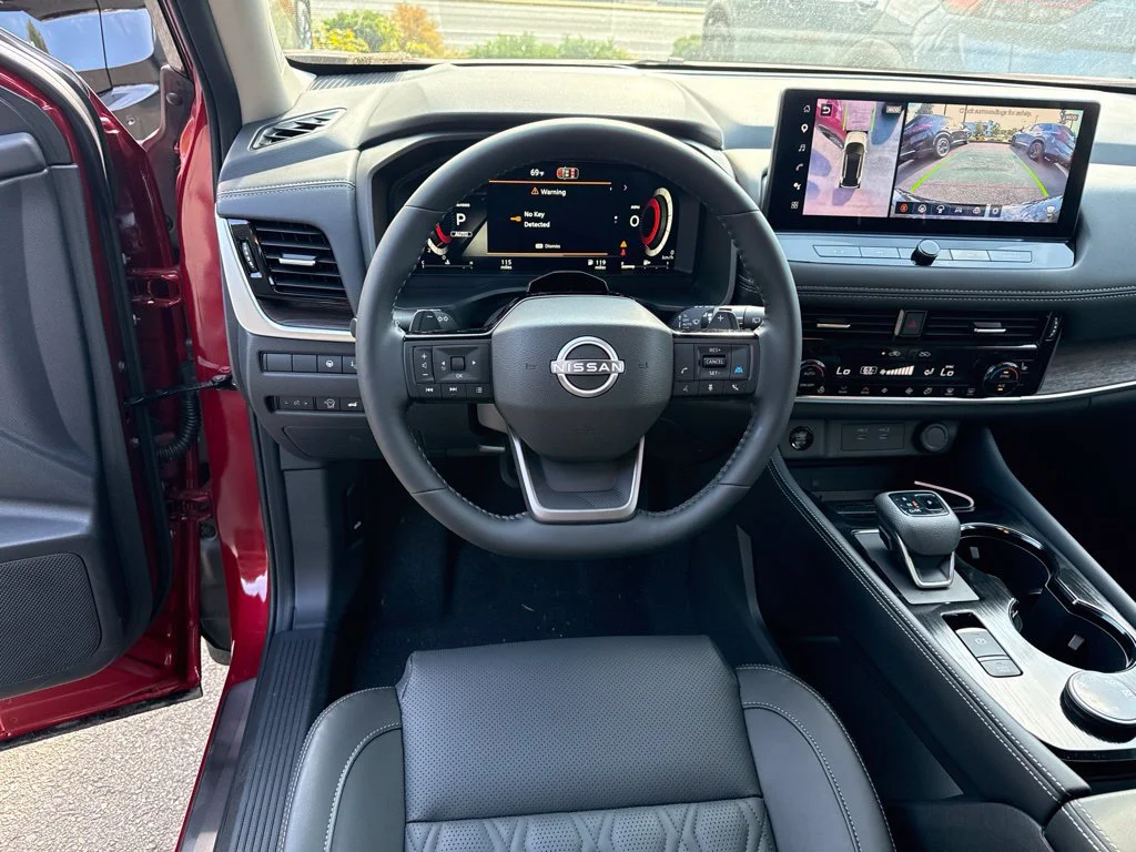 2026 Nissan Rogue Platinum - Photo 17