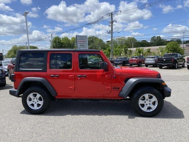 Used 2022 Firecracker Red Clearcoat Jeep Sport S image 2