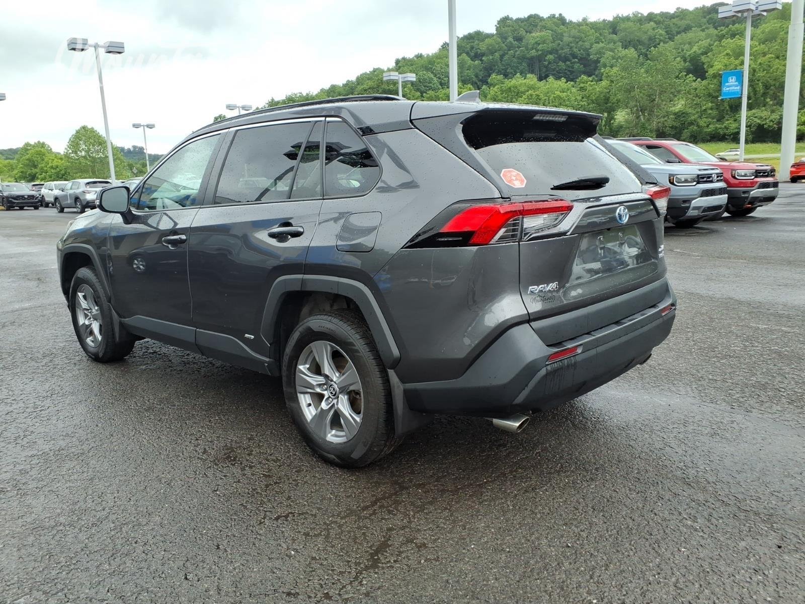 Used 2022 Magnetic Gray Metallic TOYOTA  image 5