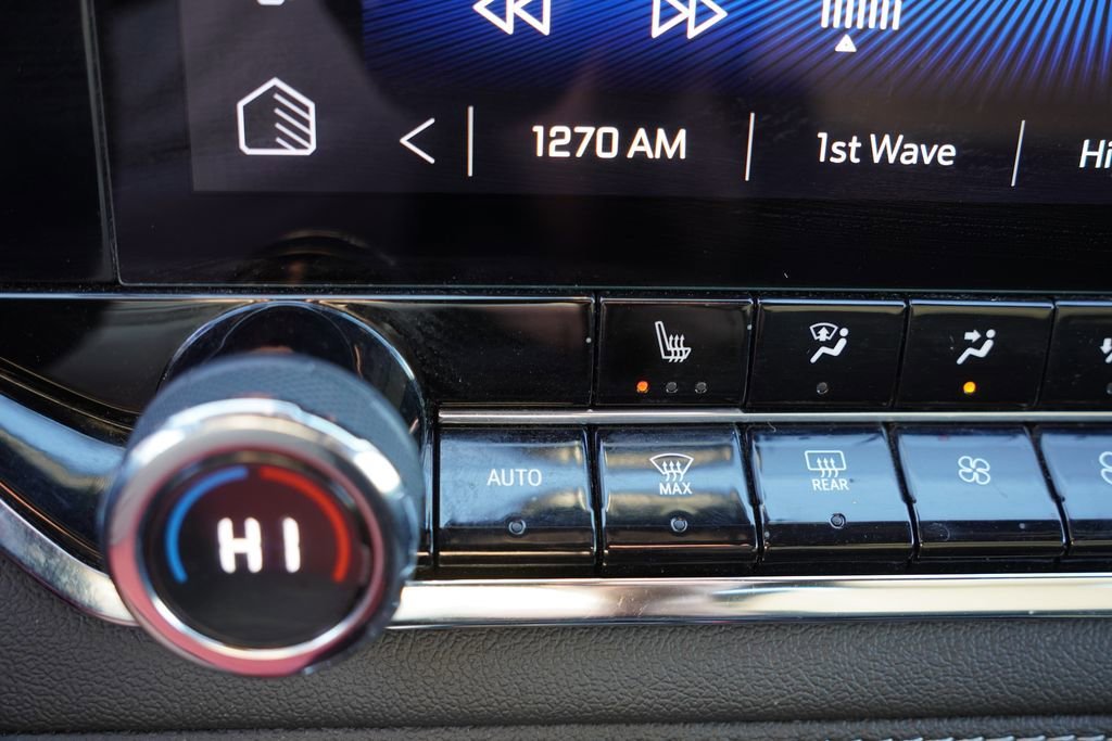 2023 Chevrolet Colorado LT - Photo 25