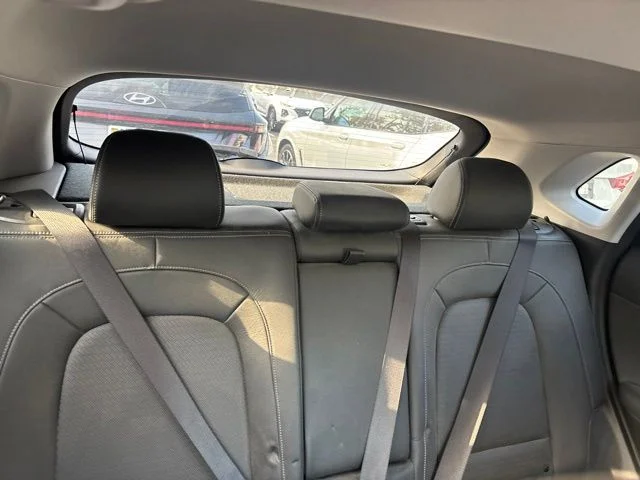 Used 2018 Ultra Black Hyundai Limited image 12