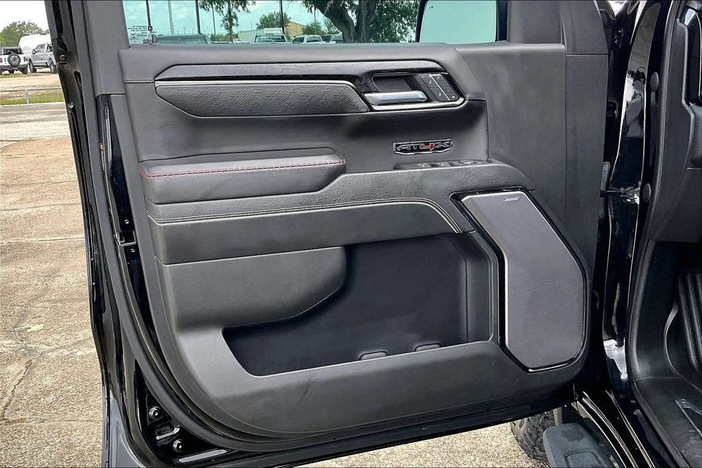 Used 2022 Black GMC AT4X image 17