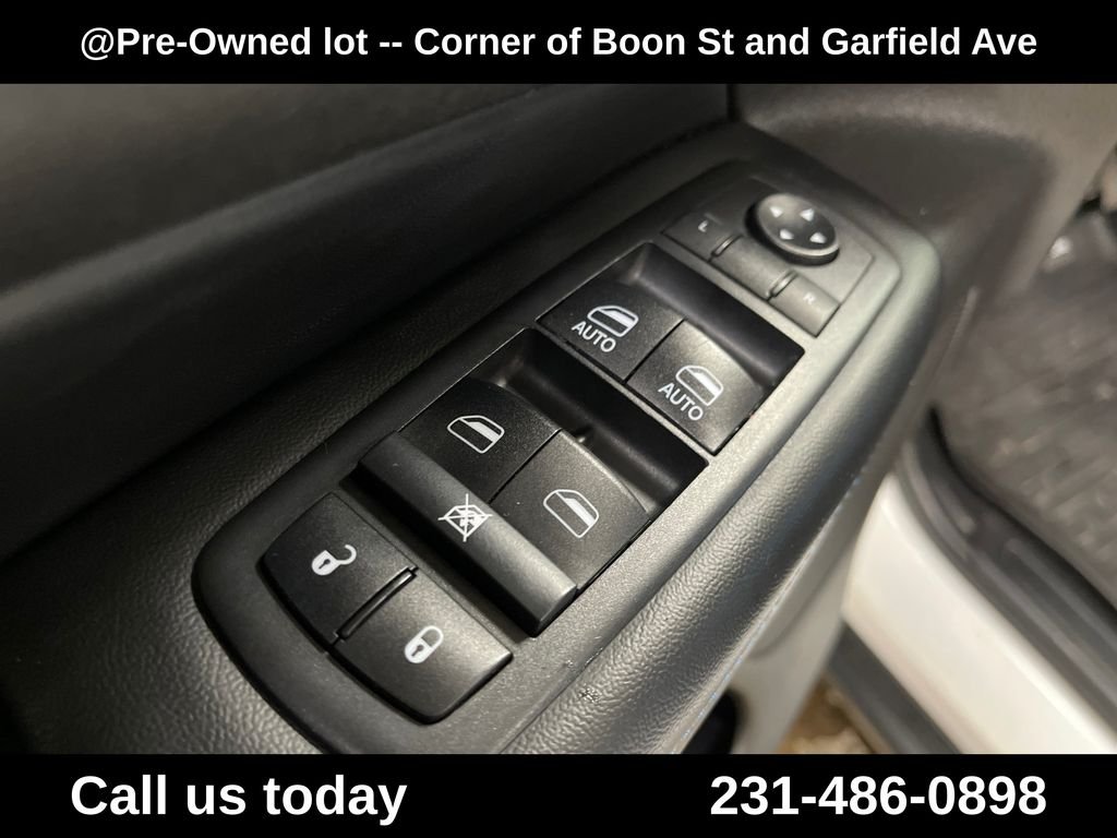 Used 2020 White Jeep Laredo image 16