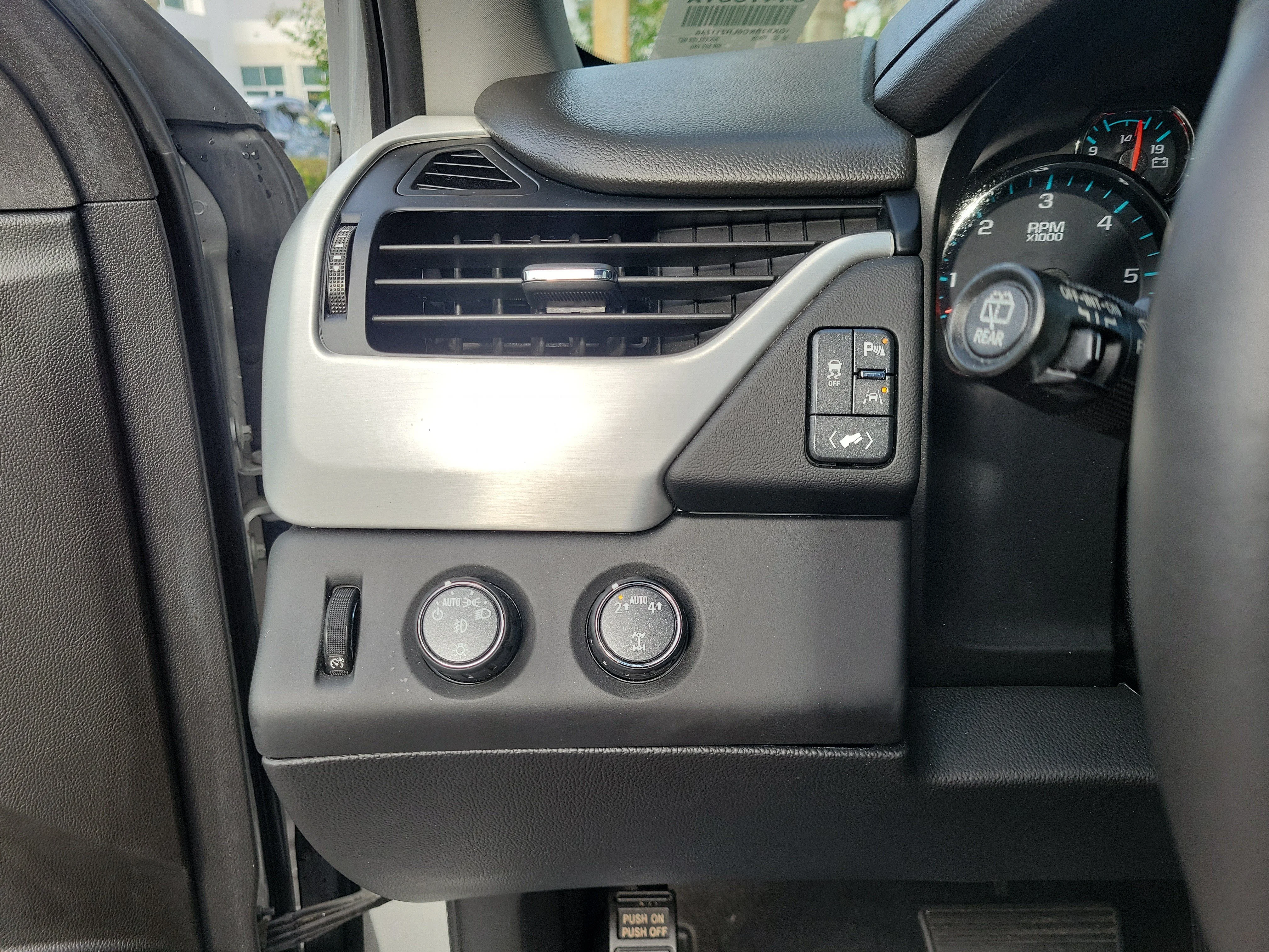 Used 2020 Quicksilver Metallic GMC SLT image 15