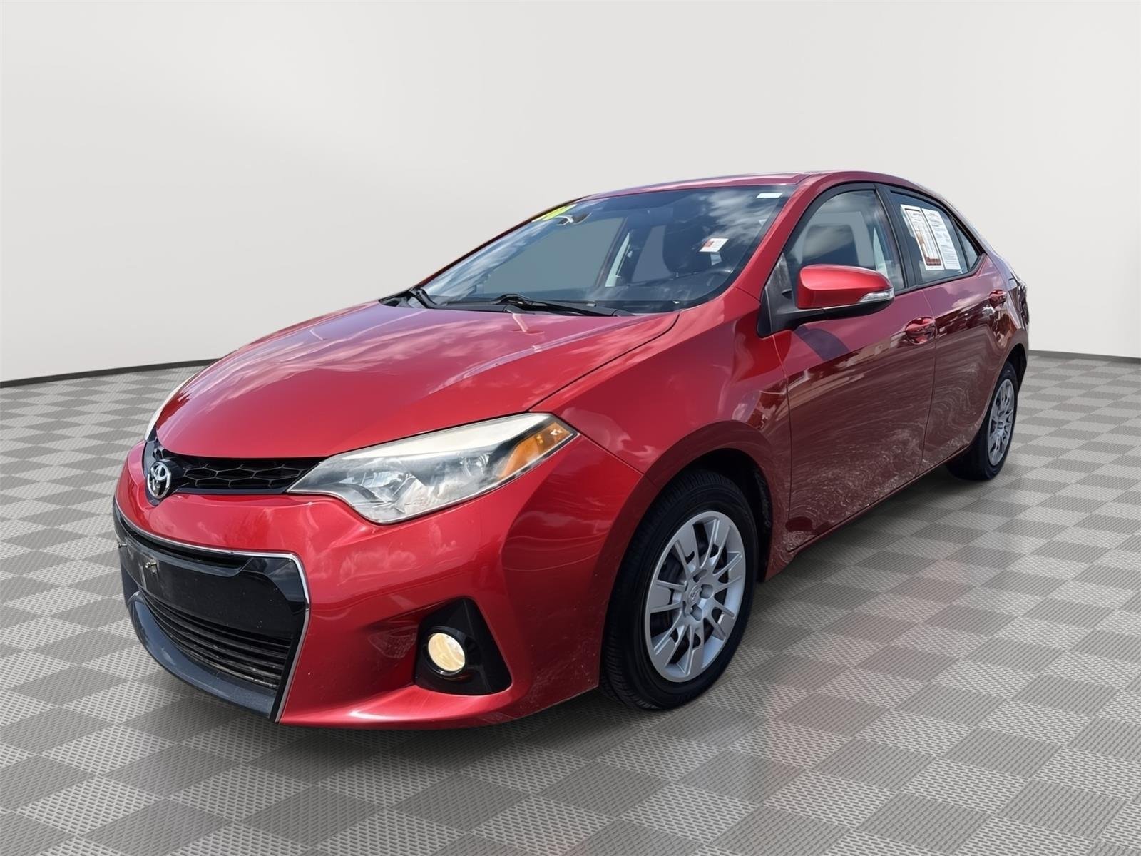 Used 2014 Barcelona Red Metallic Toyota S image 10