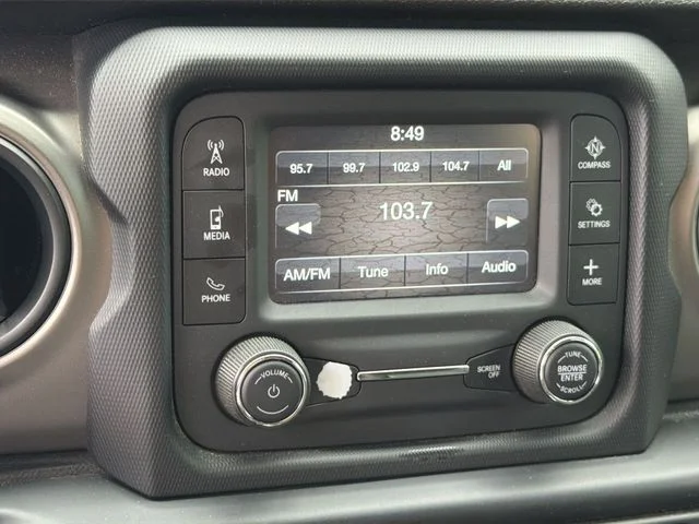 Used 2019 Green Jeep Unlimited Sport image 10