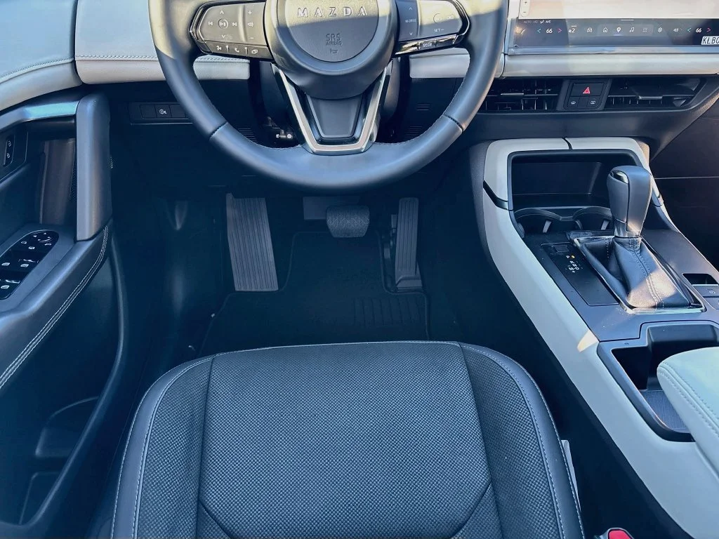 New 2026 Jet Black Mica Mazda 2.5 S Select AWD image 21
