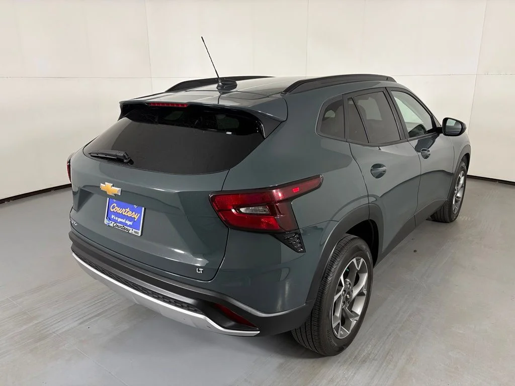 Used 2025 Gray Chevrolet LT image 8