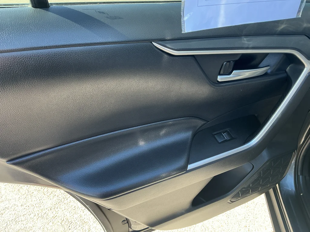 Used 2025 MAGNETIC GRAY METALLIC Toyota Hybrid XLE image 17