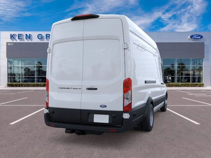 New 2026 Oxford White Ford Base image 8