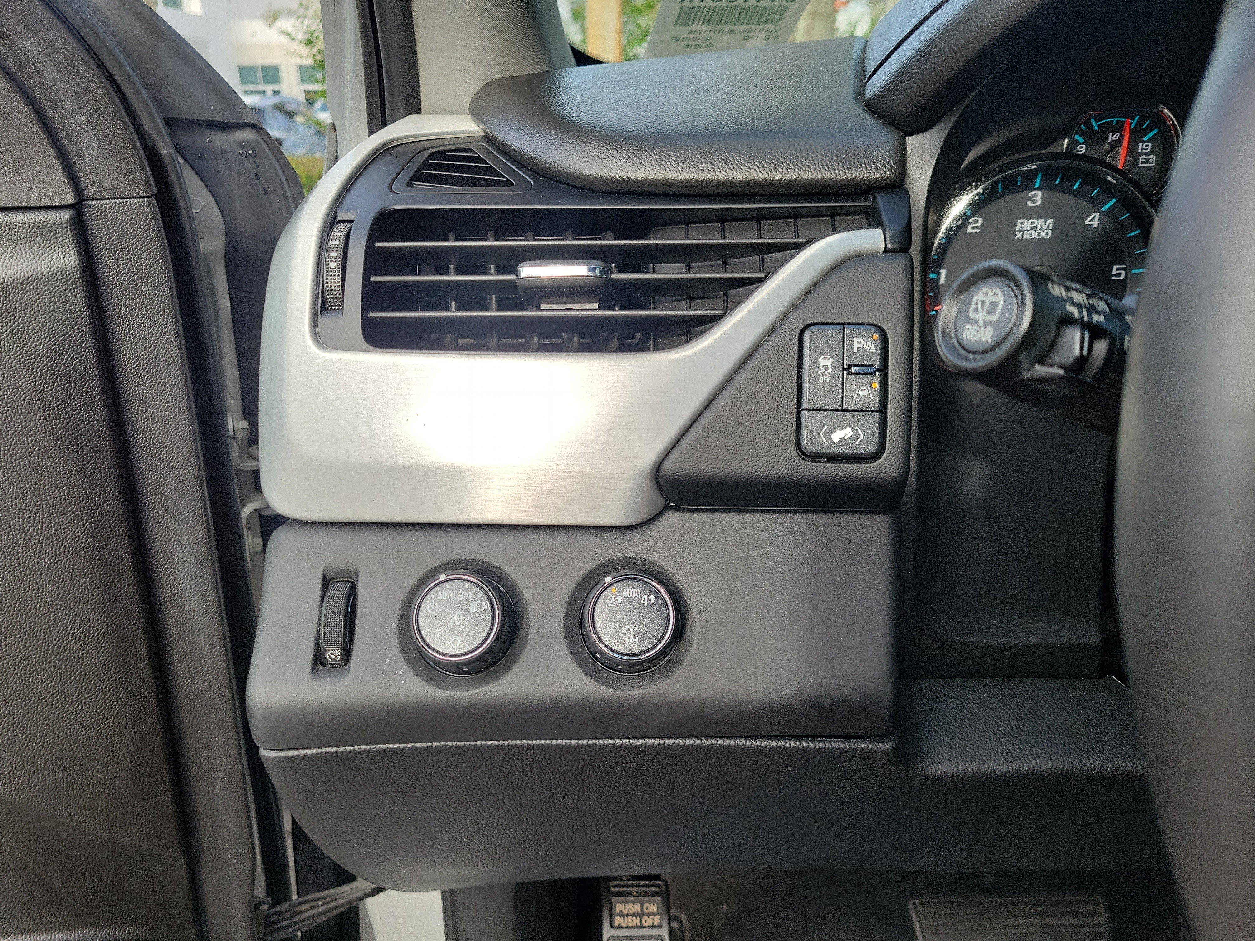 Used 2020 Quicksilver Metallic GMC SLT image 15