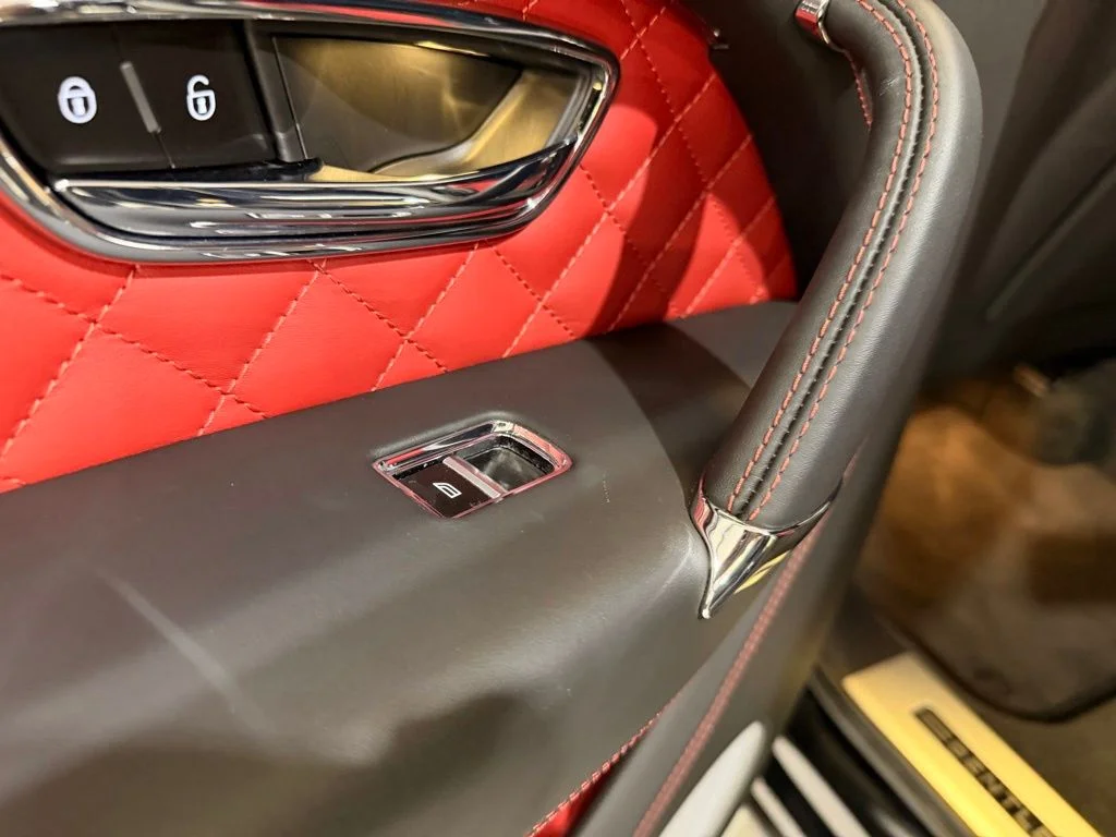 Used 2018  Bentley W12 image 46