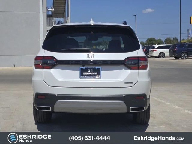 Used 2023 Platinum White Pearl Honda Touring image 6