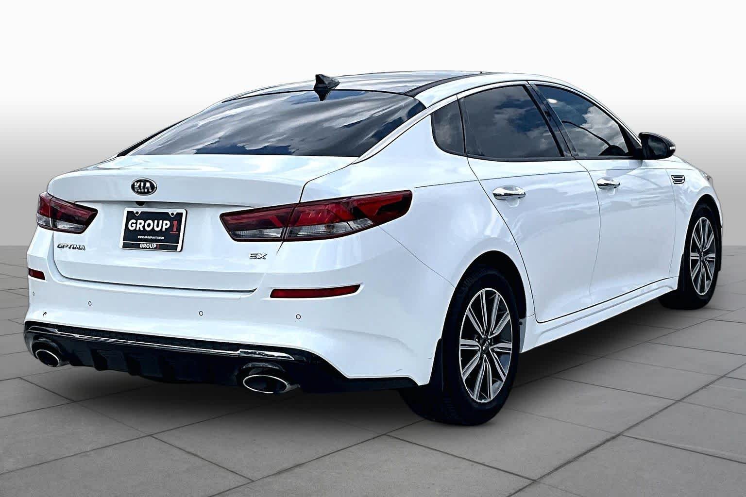 Used 2019 Snow White Pearl Kia EX image 13