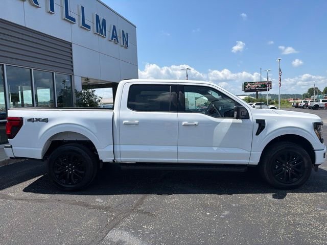 New 2026 White Ford XLT image 2