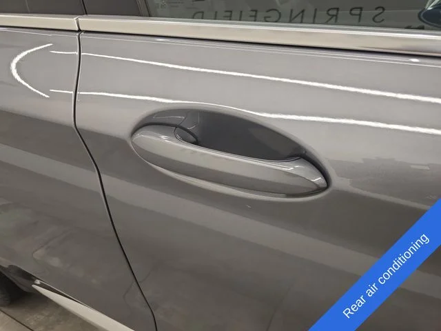 Used 2023 Skyscraper Gray Metallic BMW xDrive30i image 9