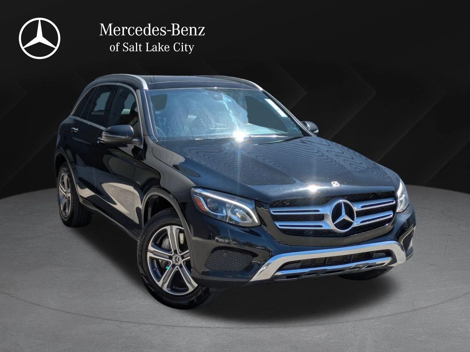 2019 Mercedes-Benz GLC GLC350e 4MATIC's photo