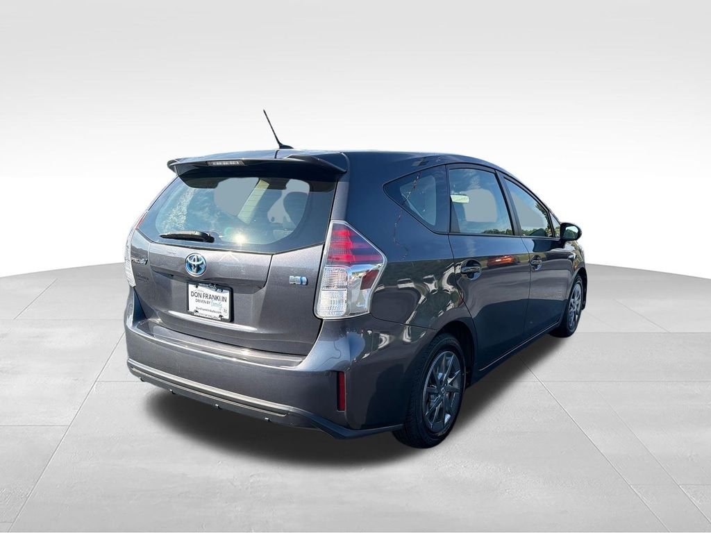 Used 2016 Gray Toyota Three image 5