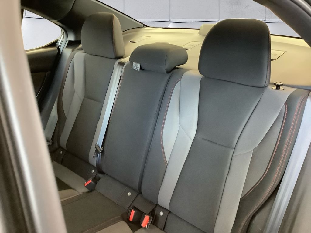 Used 2024 Gray Subaru Base image 18