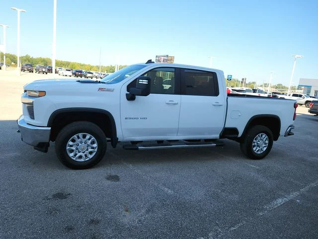 Used 2023 White Chevrolet LT image 5