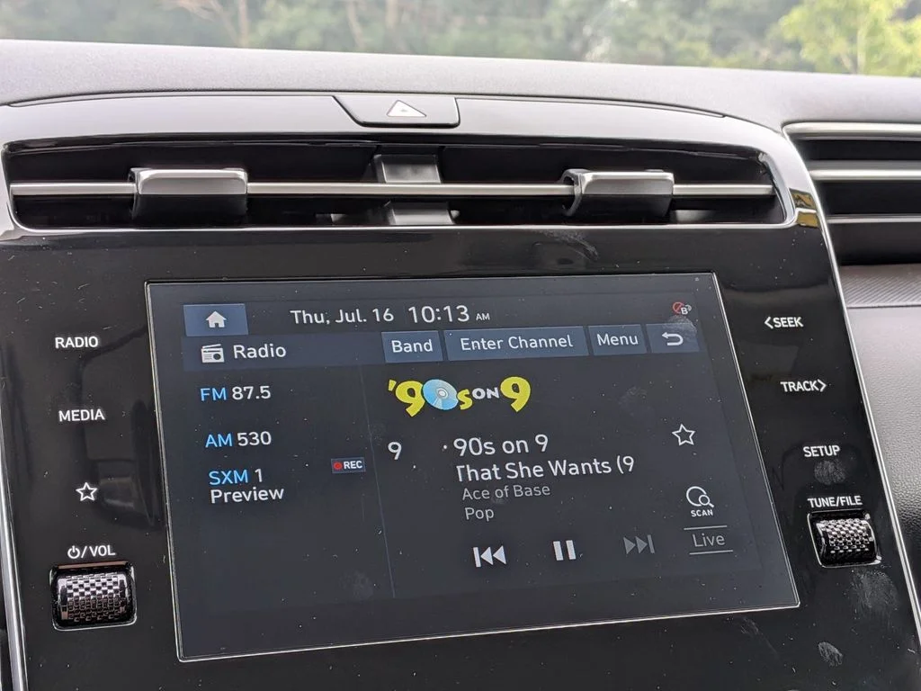 Used 2022 Gray Hyundai SEL image 17