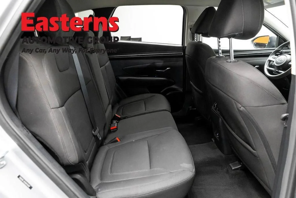Used 2022 Silver Hyundai SEL image 26