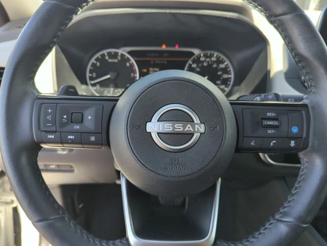 Used 2023 White Nissan SV image 44