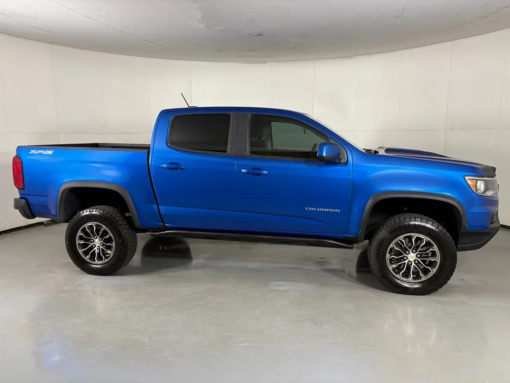 Used 2022 Blue Chevrolet ZR2 image 9
