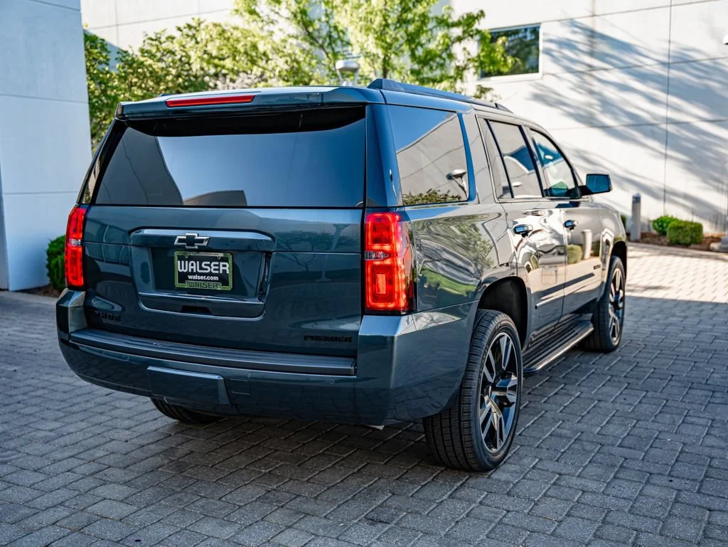 Used 2019 Shadow Gray Metallic Chevrolet Premier image 5
