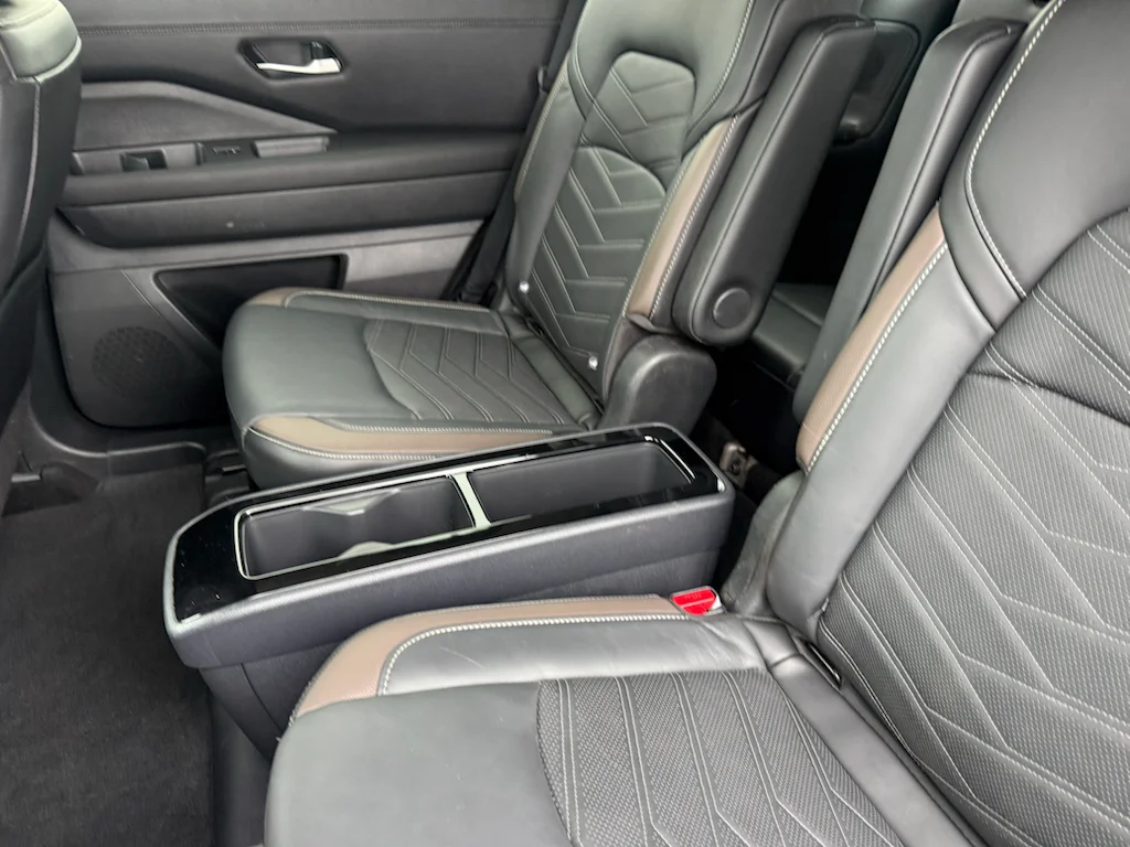 2024 Nissan Pathfinder Platinum - Photo 19