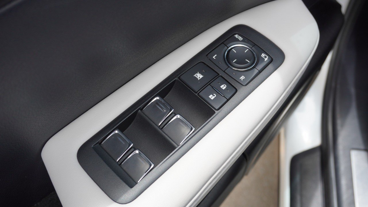 Used 2020 White Lexus RX 350 image 23