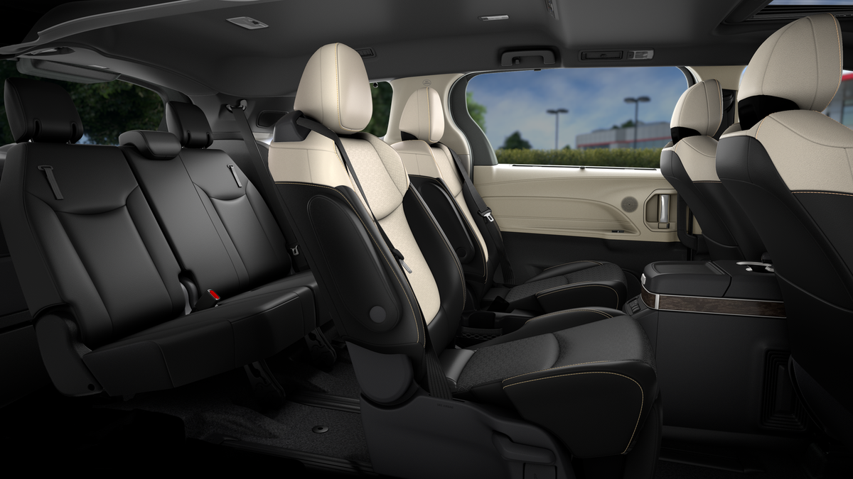 New 2026 Midnight Black Metallic Toyota Platinum image 22