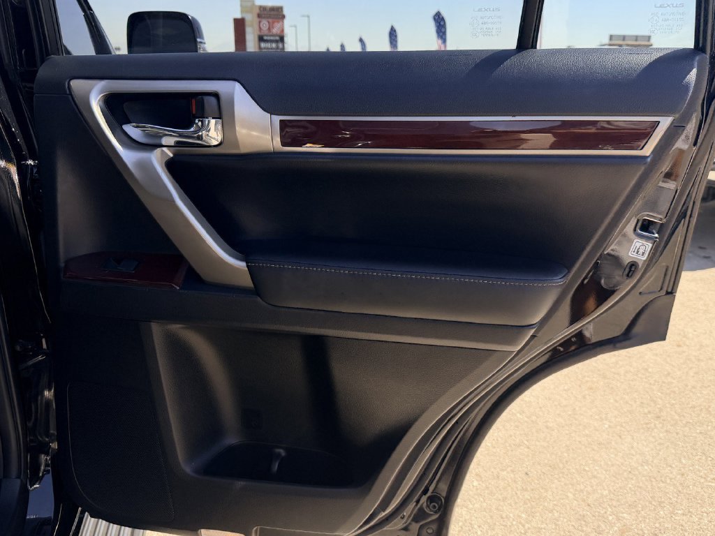 Used 2018 Onyx Black Lexus 460 image 14