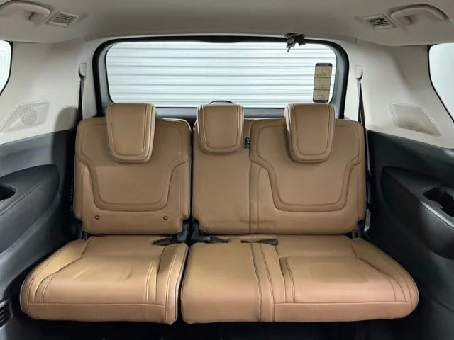 New 2026 White INFINITI LUXE image 23