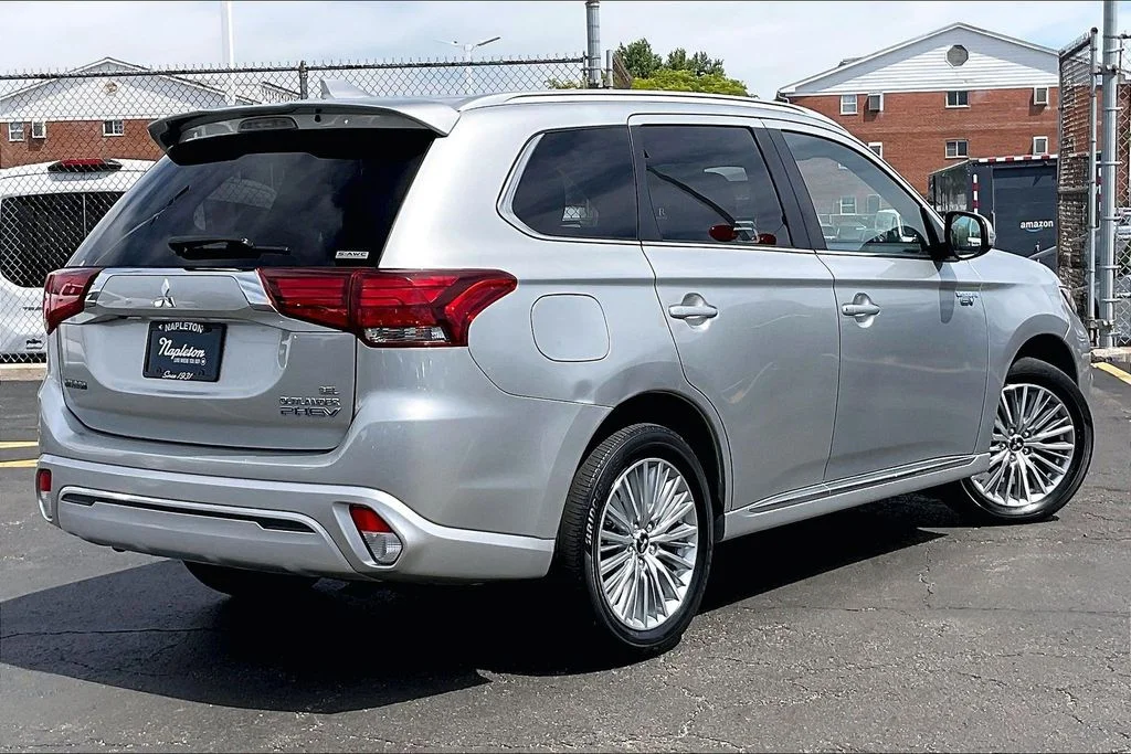 Used 2019 Alloy Silver Metallic Mitsubishi SEL image 12